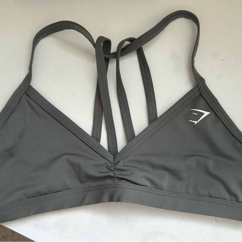 Gymshark Strappy Light Support Sports Bra - Charcoal